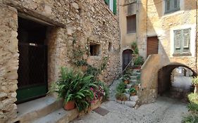 Charmant Appartement De Village Renove